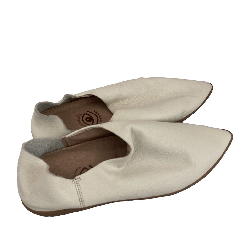 Size 10 white Babos (formerly vision quest brand)